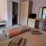 Hotel семеен илиевата къща *